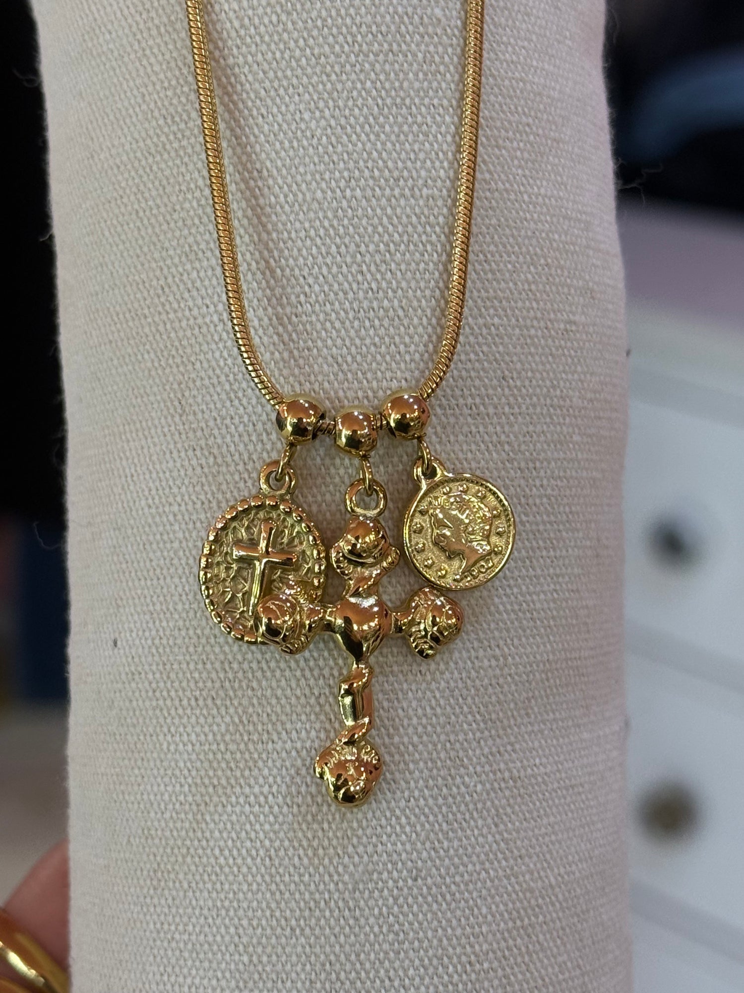 Collana “Charms” LIP