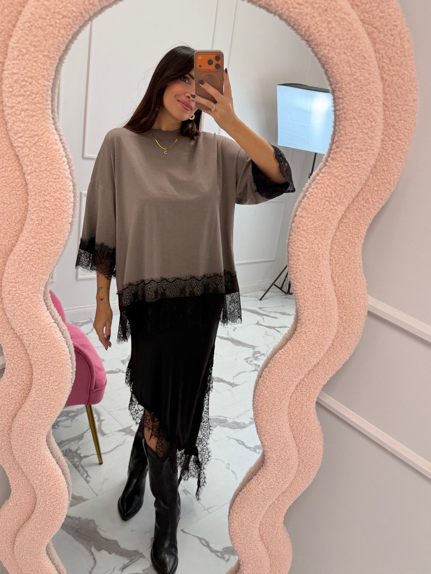 T-shirt over pizzo HAVE ONE