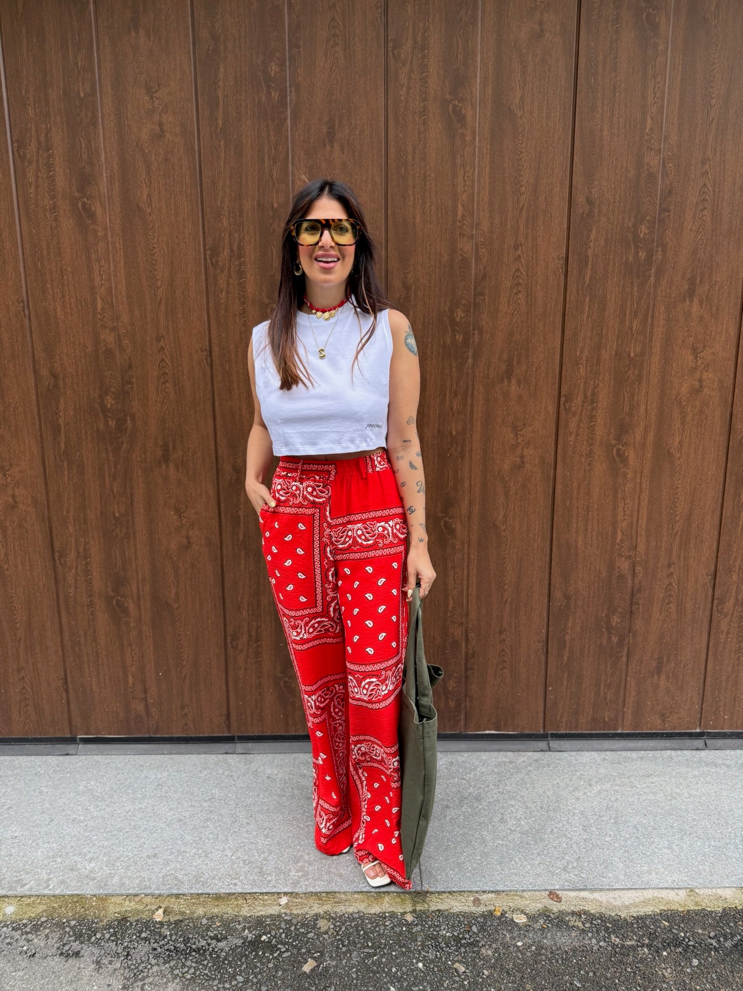 Crop top smanicato HINNOMINATE