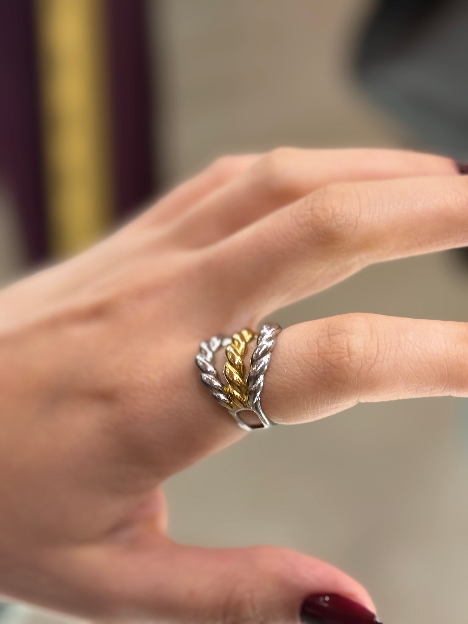 Anello “Intertwined” LIP