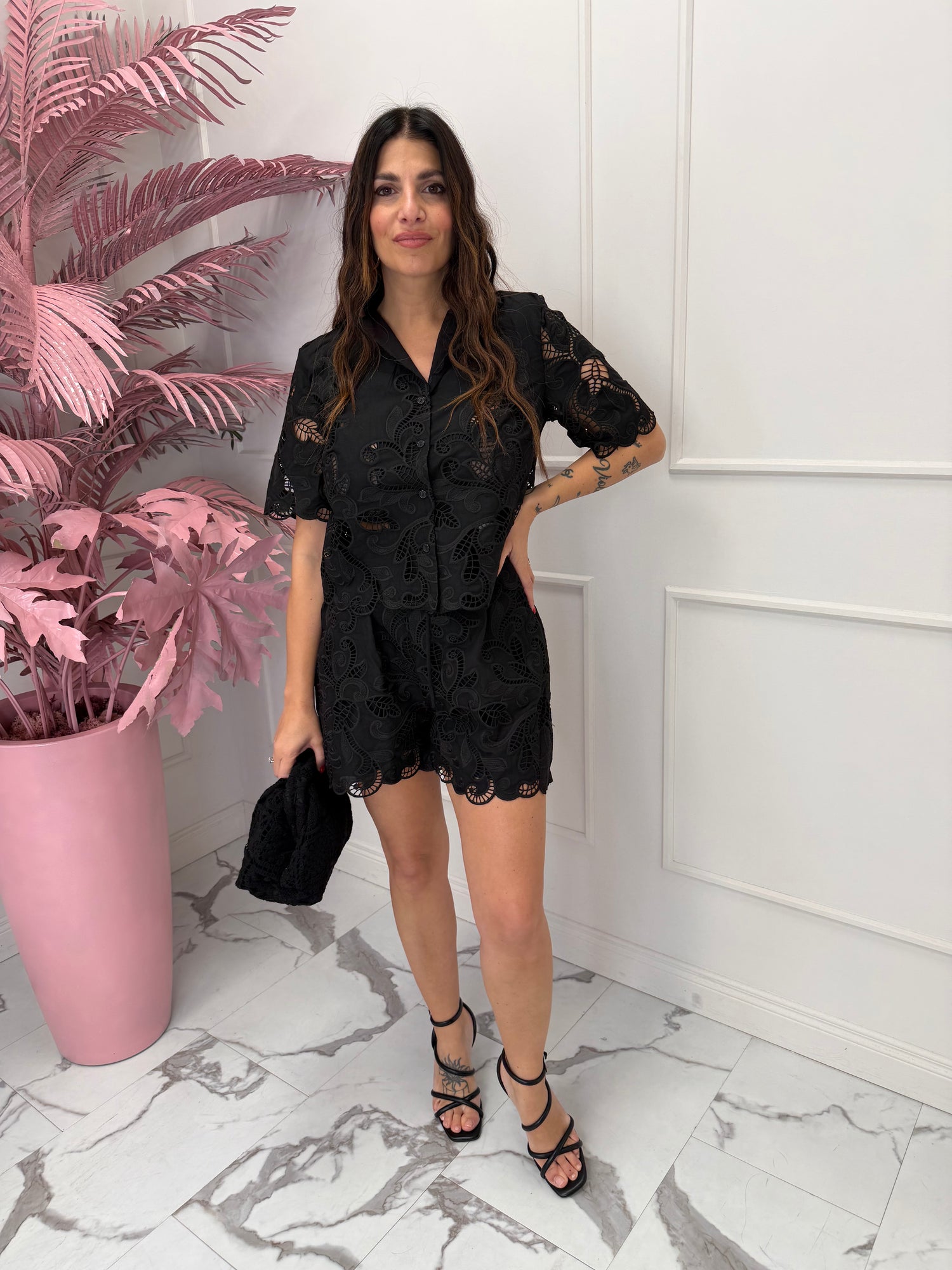 Shorts in sangallo GLAMOROUS