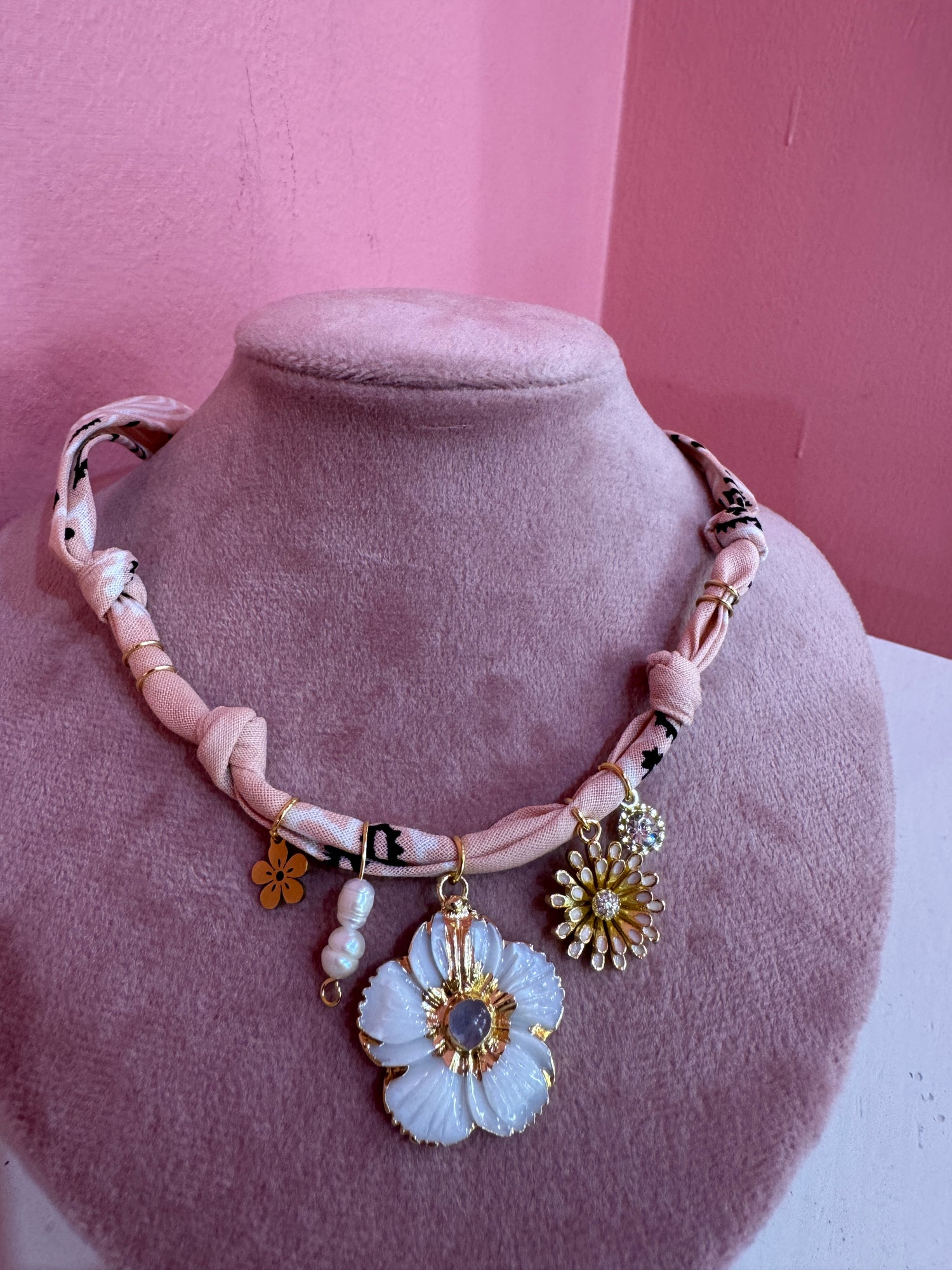 Collana bandana “Coachella” BADHNATI JEWELRY