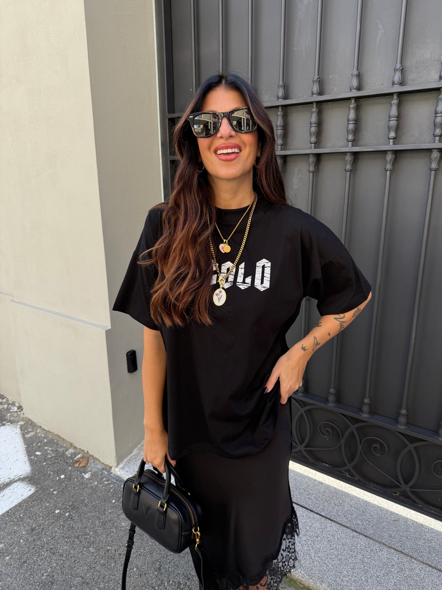 T-shirt over “Logo” VICOLO