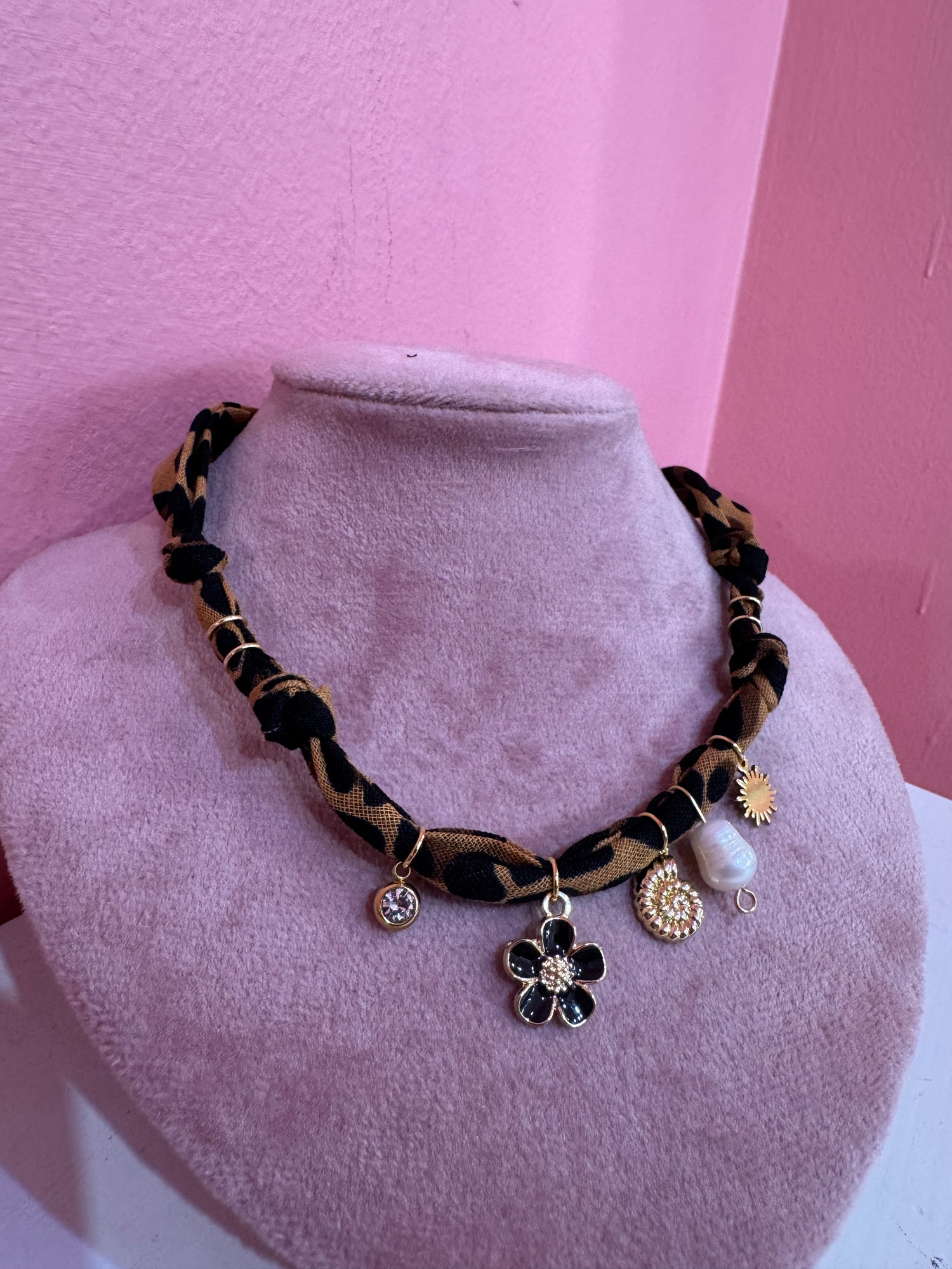 Collana bandana “Animalier” BADHNATI JEWELRY