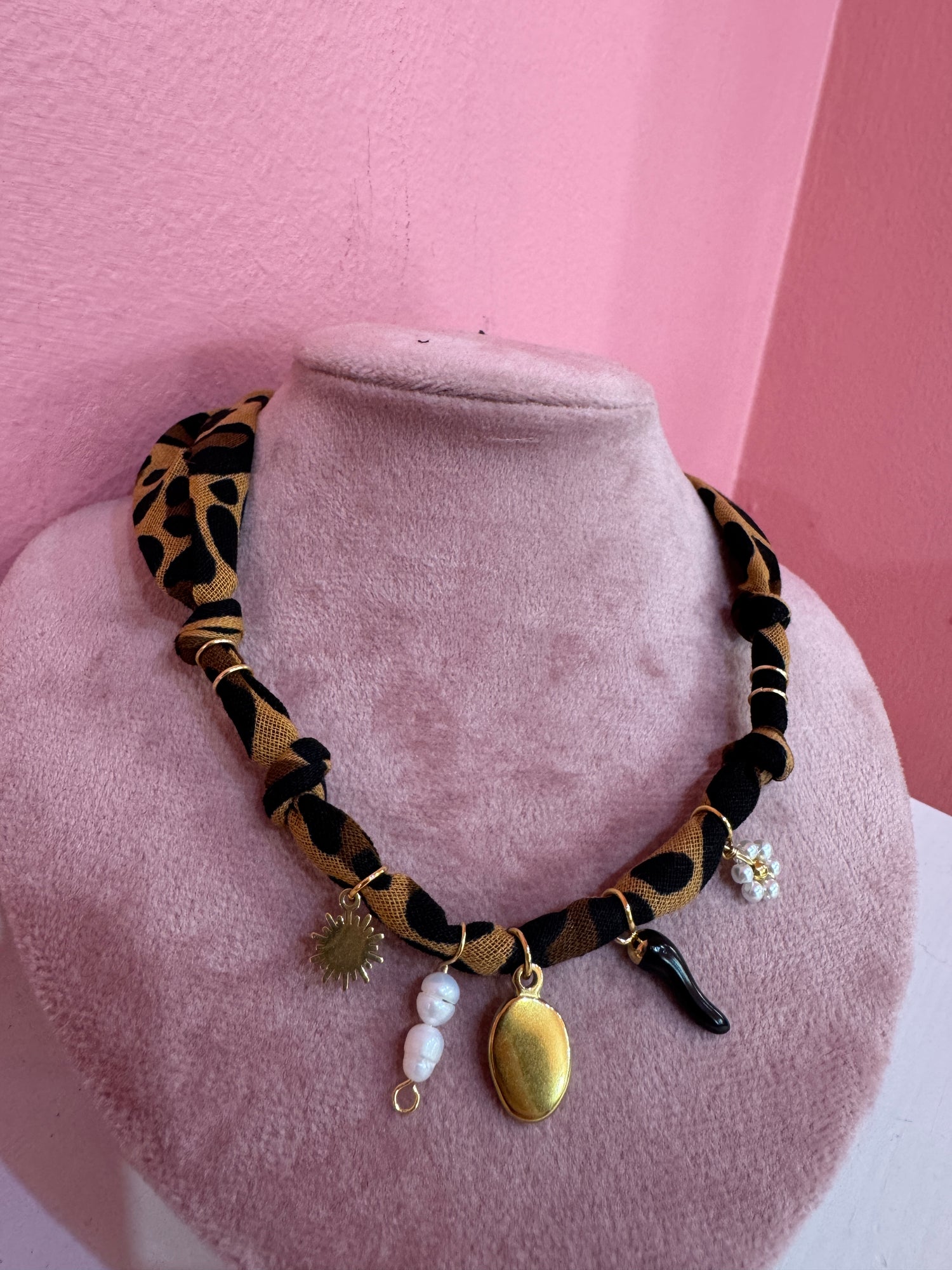 Collana bandana “Animalier” BADHNATI JEWELRY