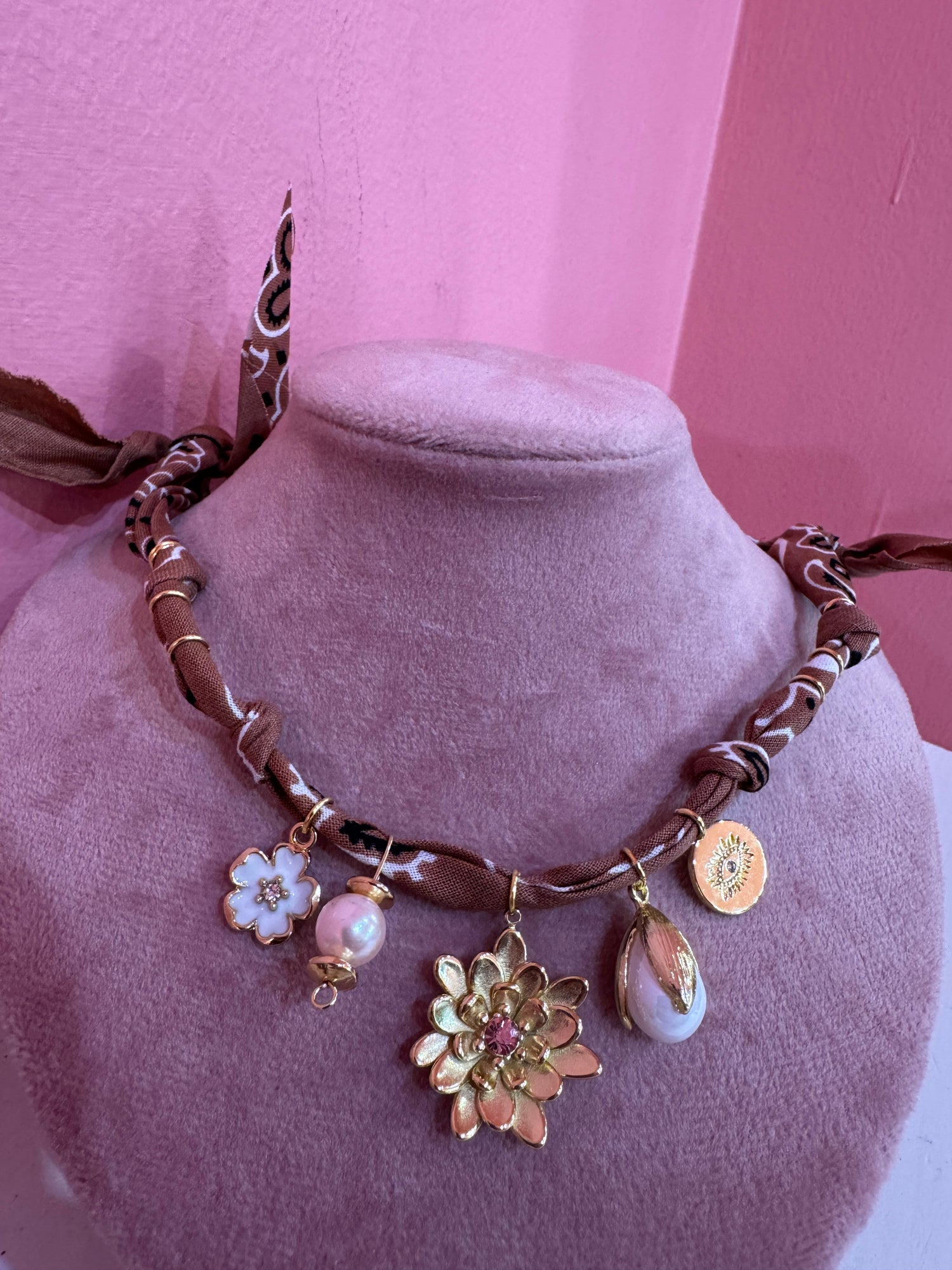 Collana bandana “Coachella” BADHNATI JEWELRY