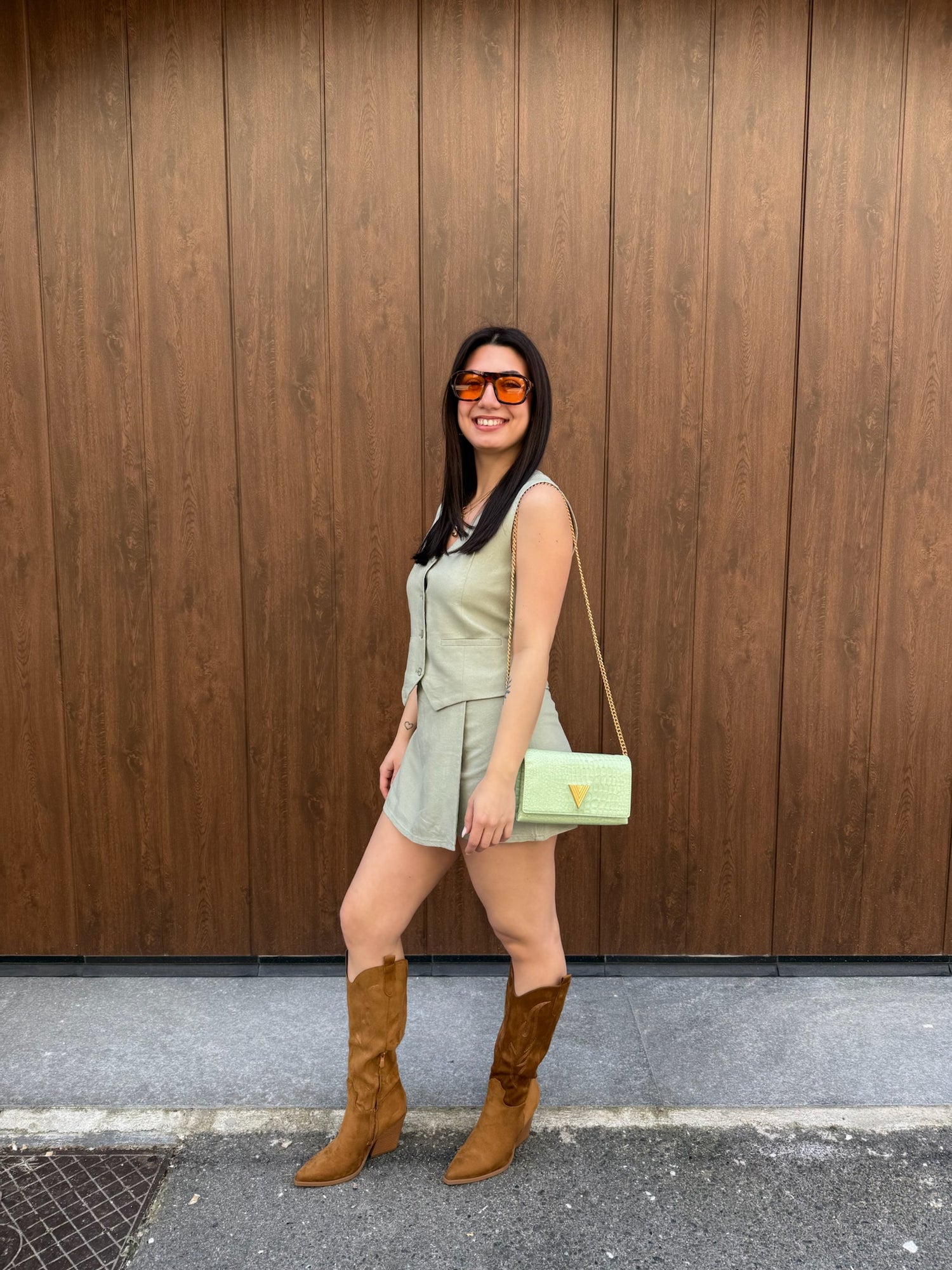 Gonna shorts “Caro” ONLY