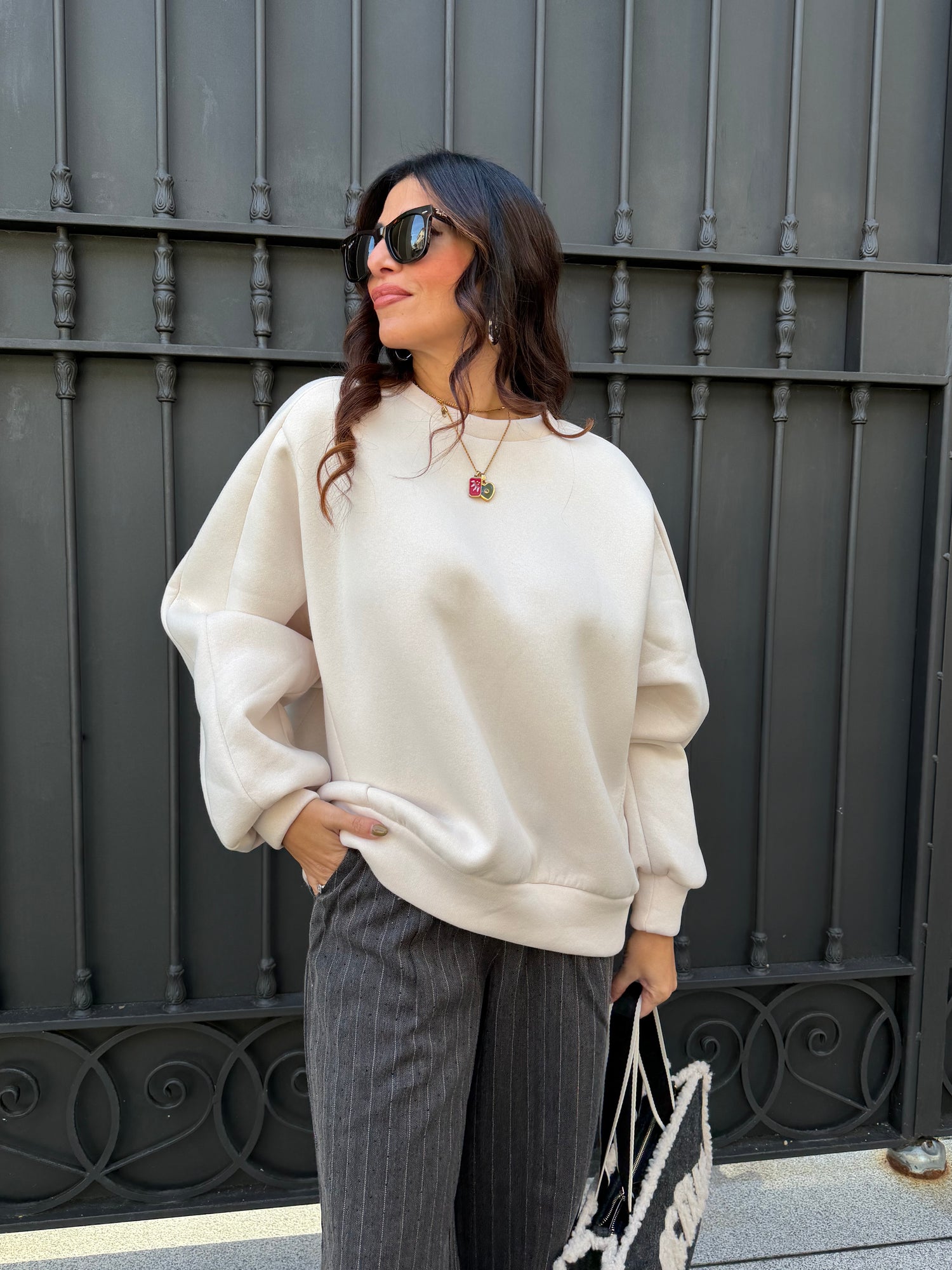 Felpa “Paris” HAVE ONE