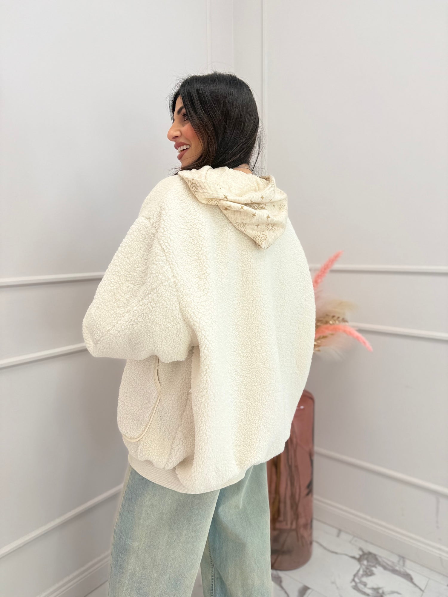 Bomber Teddy over ADORE’