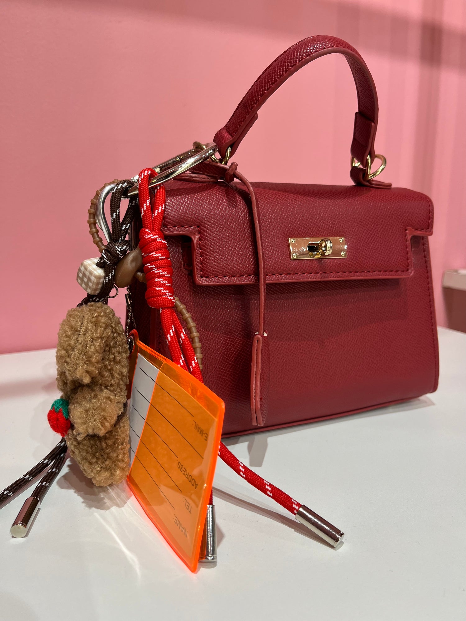 Charms “Strawberry” LIP