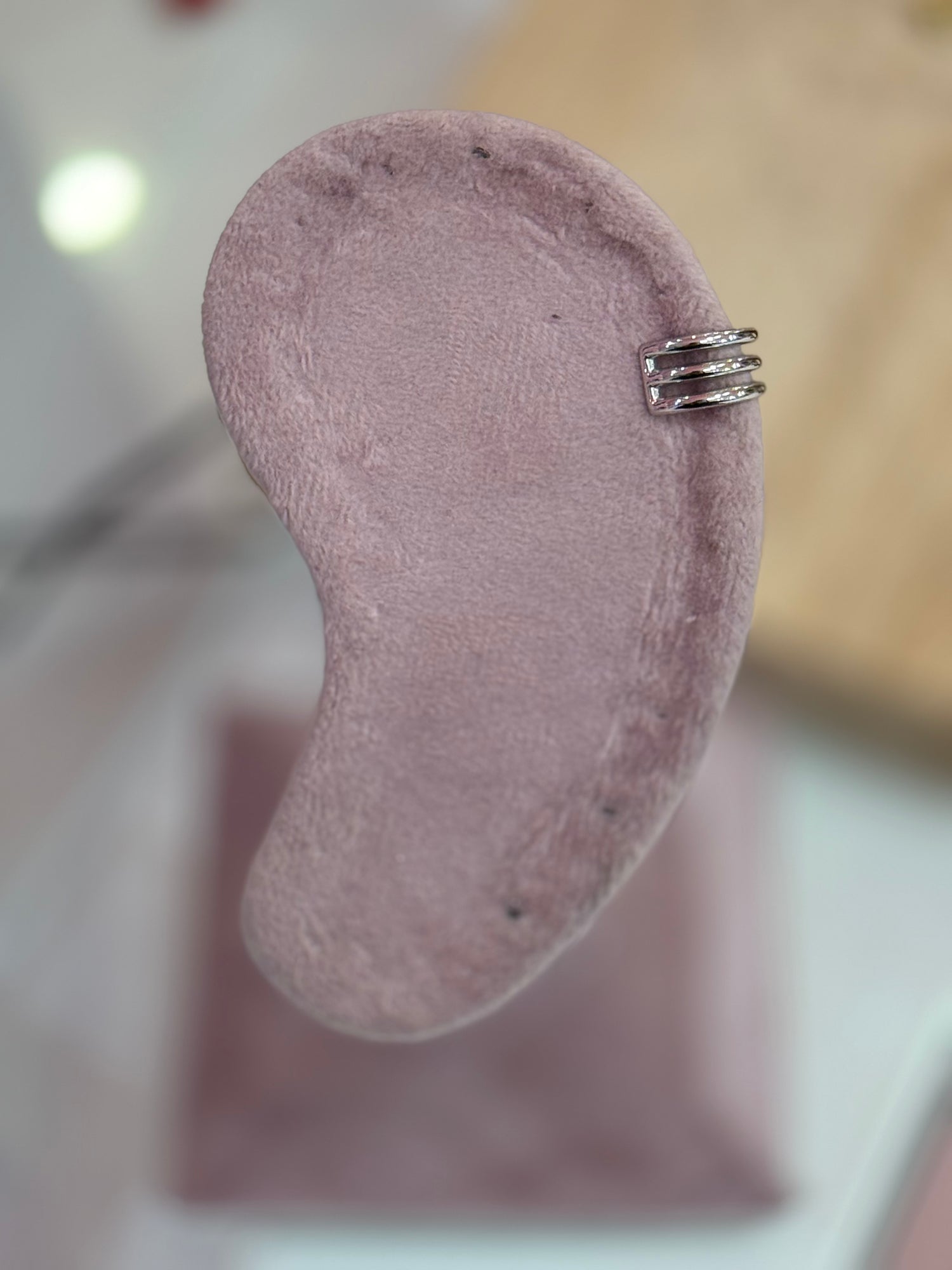 Ear Cuff “Mono” LIP