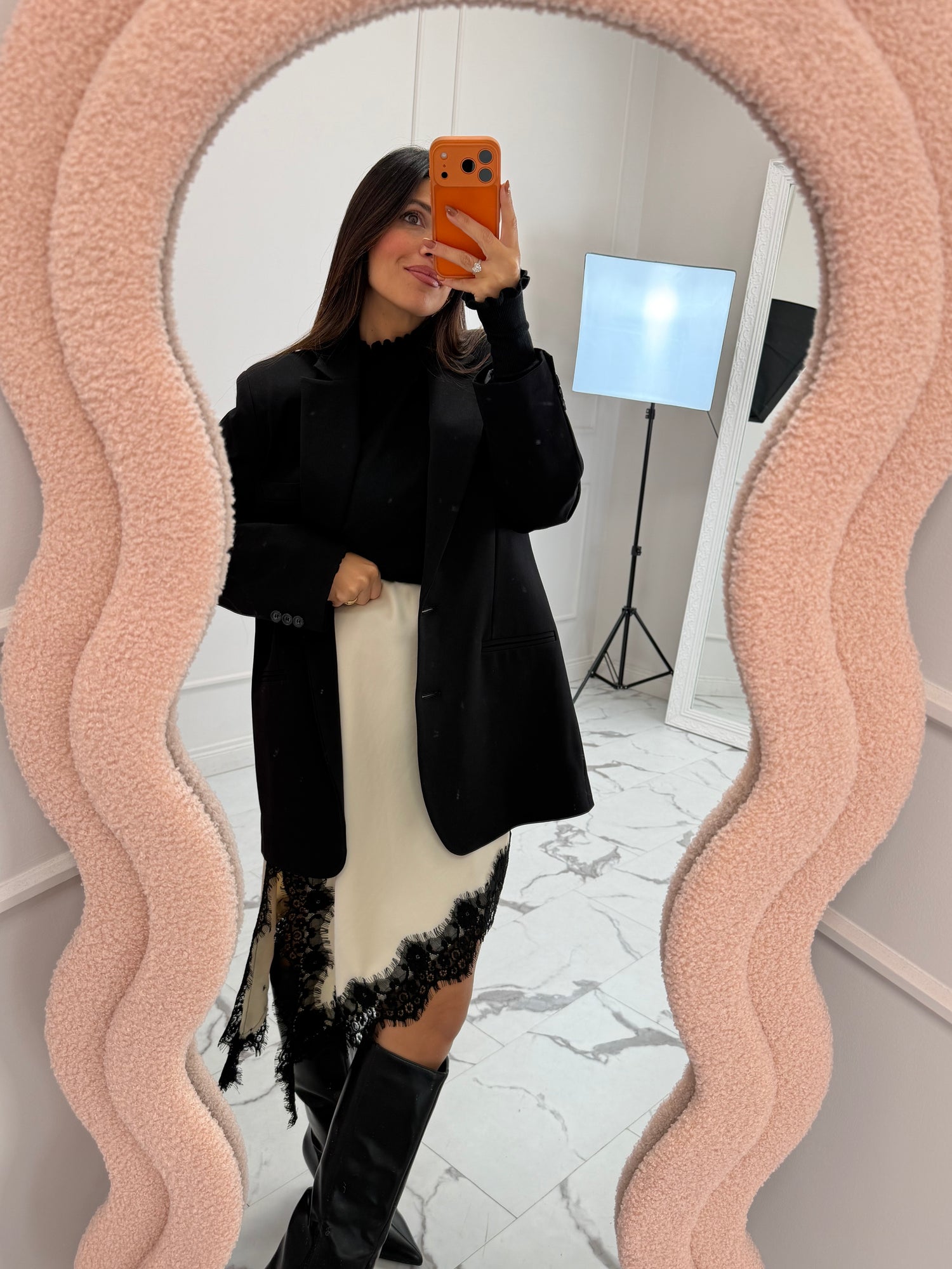 Gonna asimmetrica con pizzo HAVE ONE