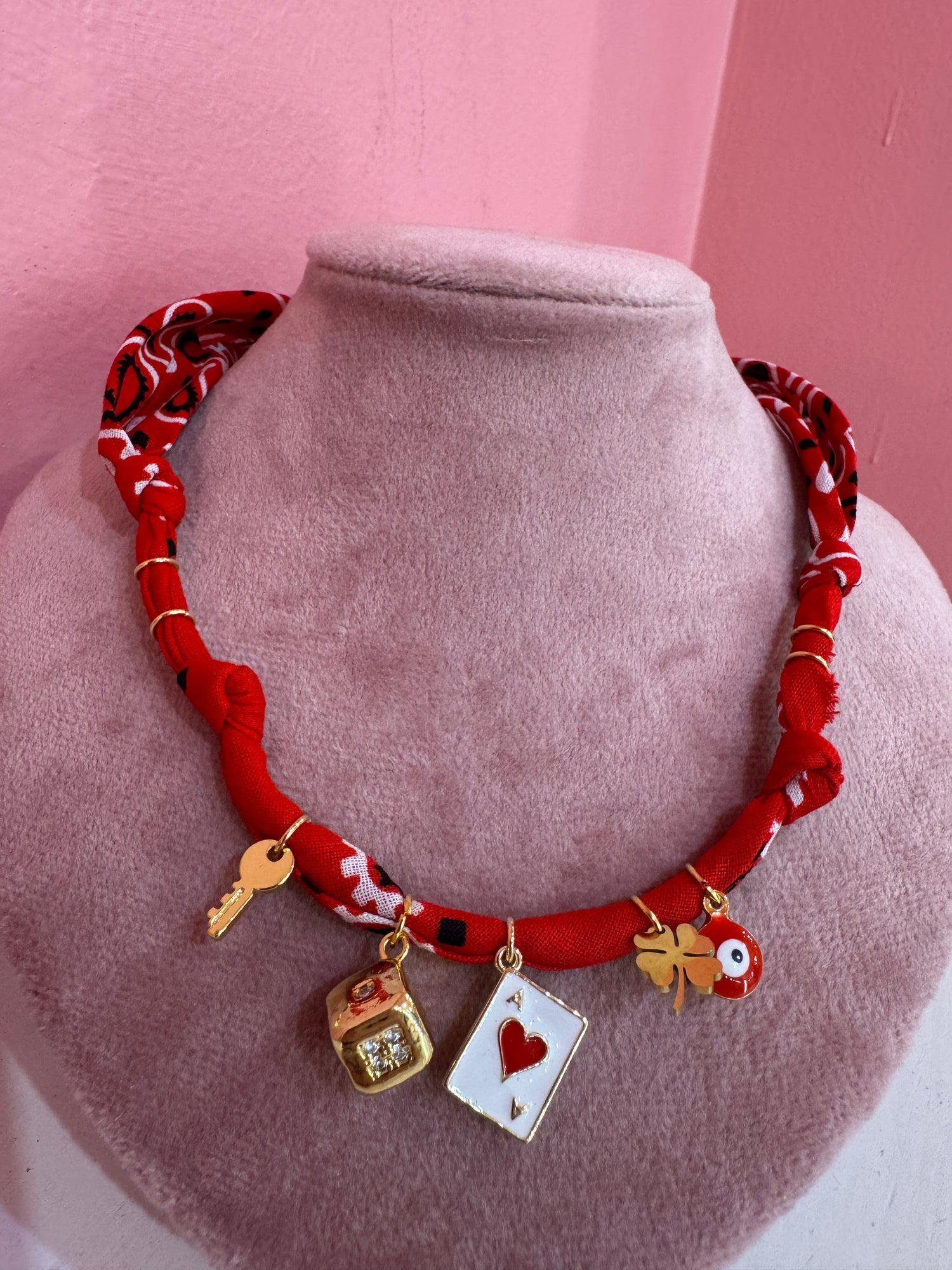 Collana bandana “Good Luck” BADHNATI JEWELRY