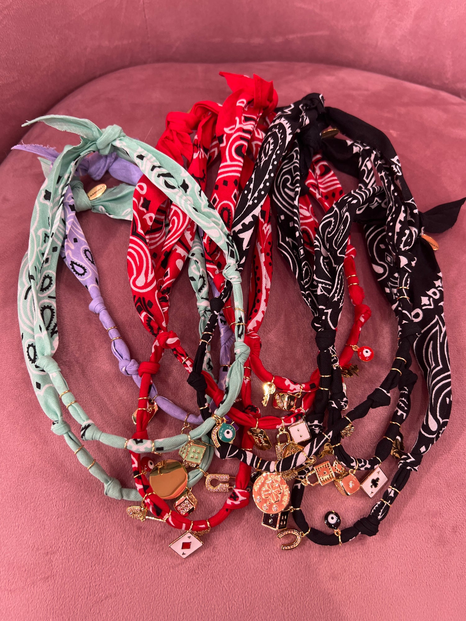 Collana bandana “Good Luck” BADHNATI JEWELRY