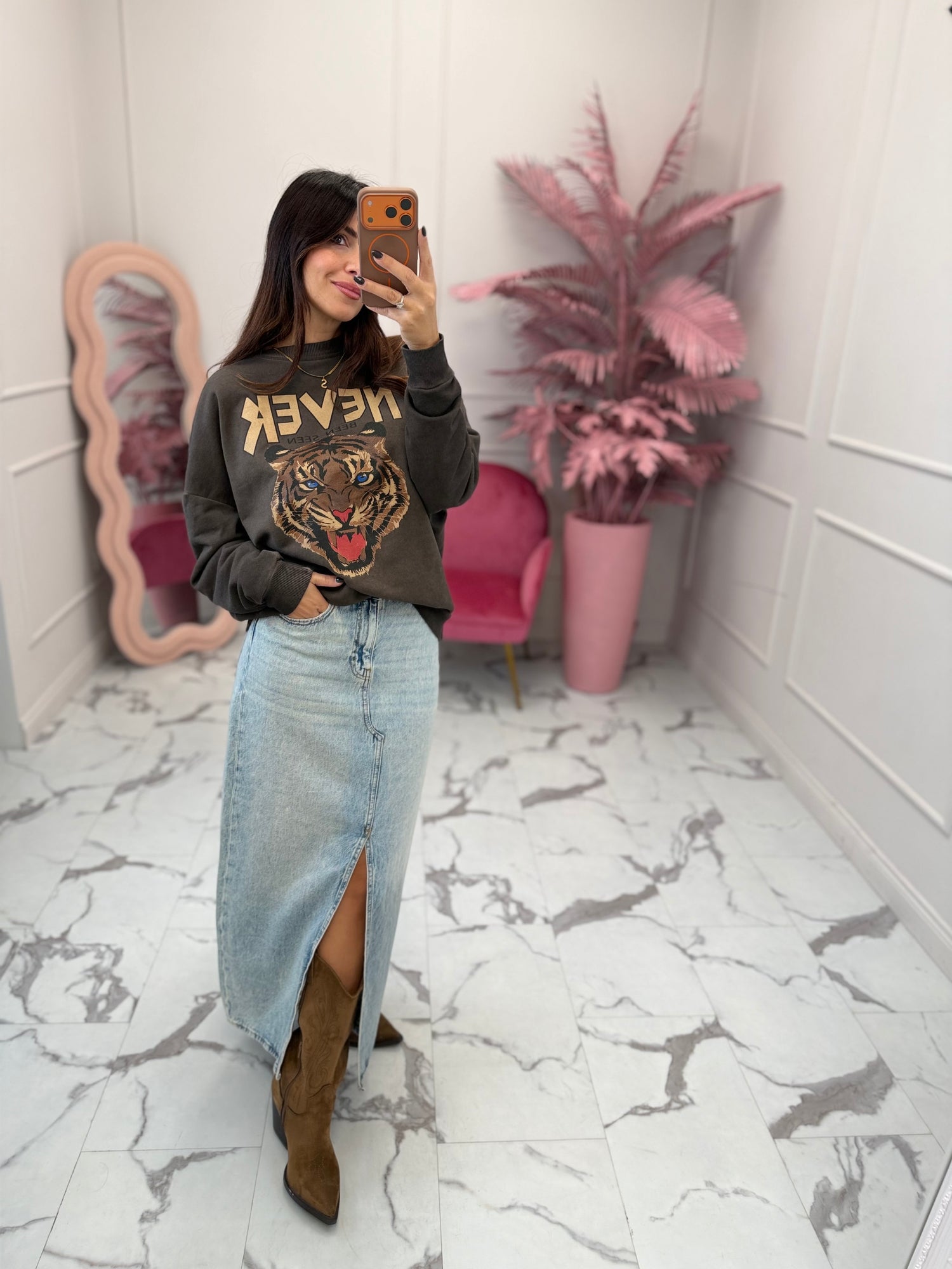 Felpa “Never Tiger” HAVE ONE