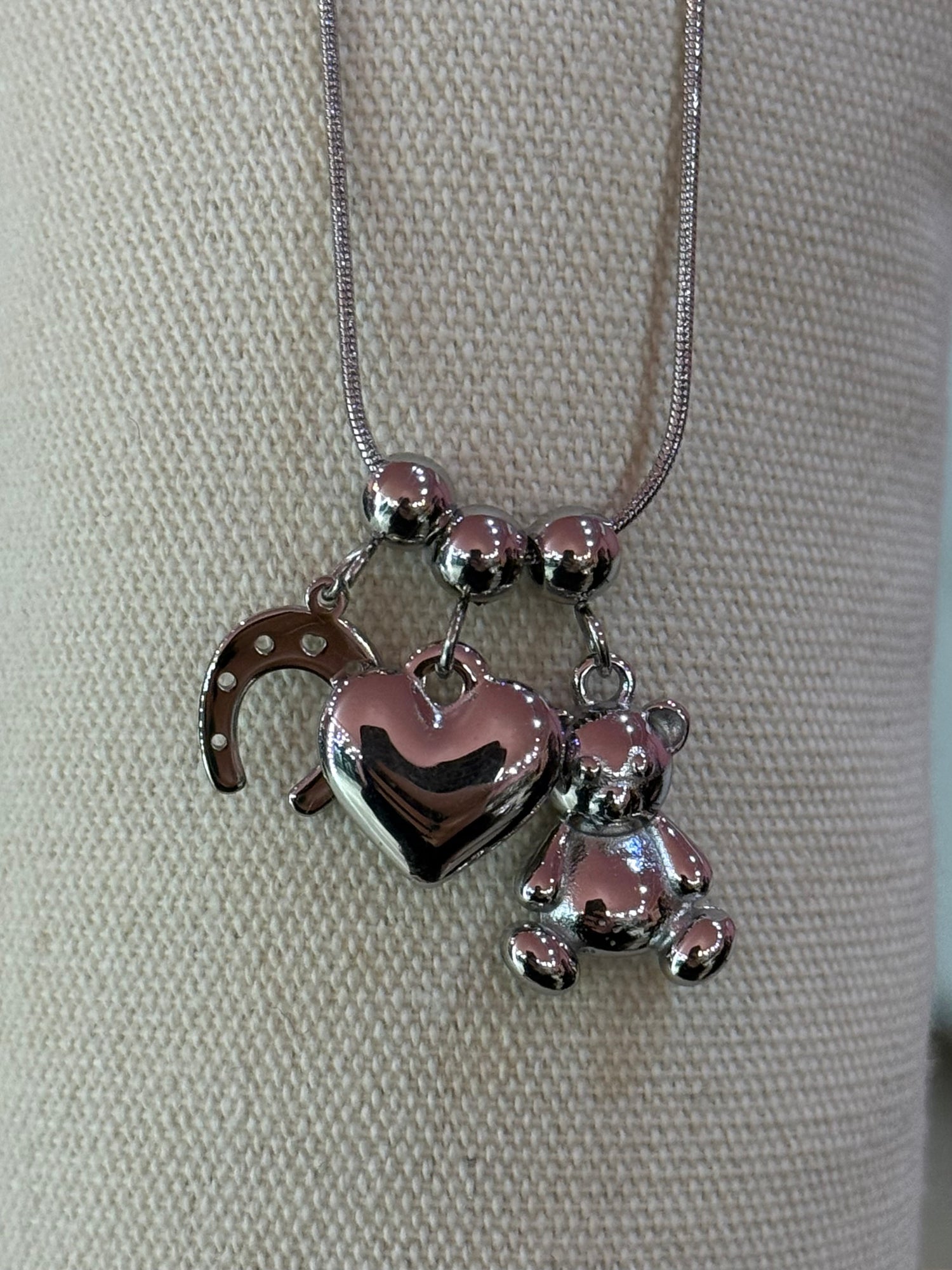 Collana “Charms” LIP