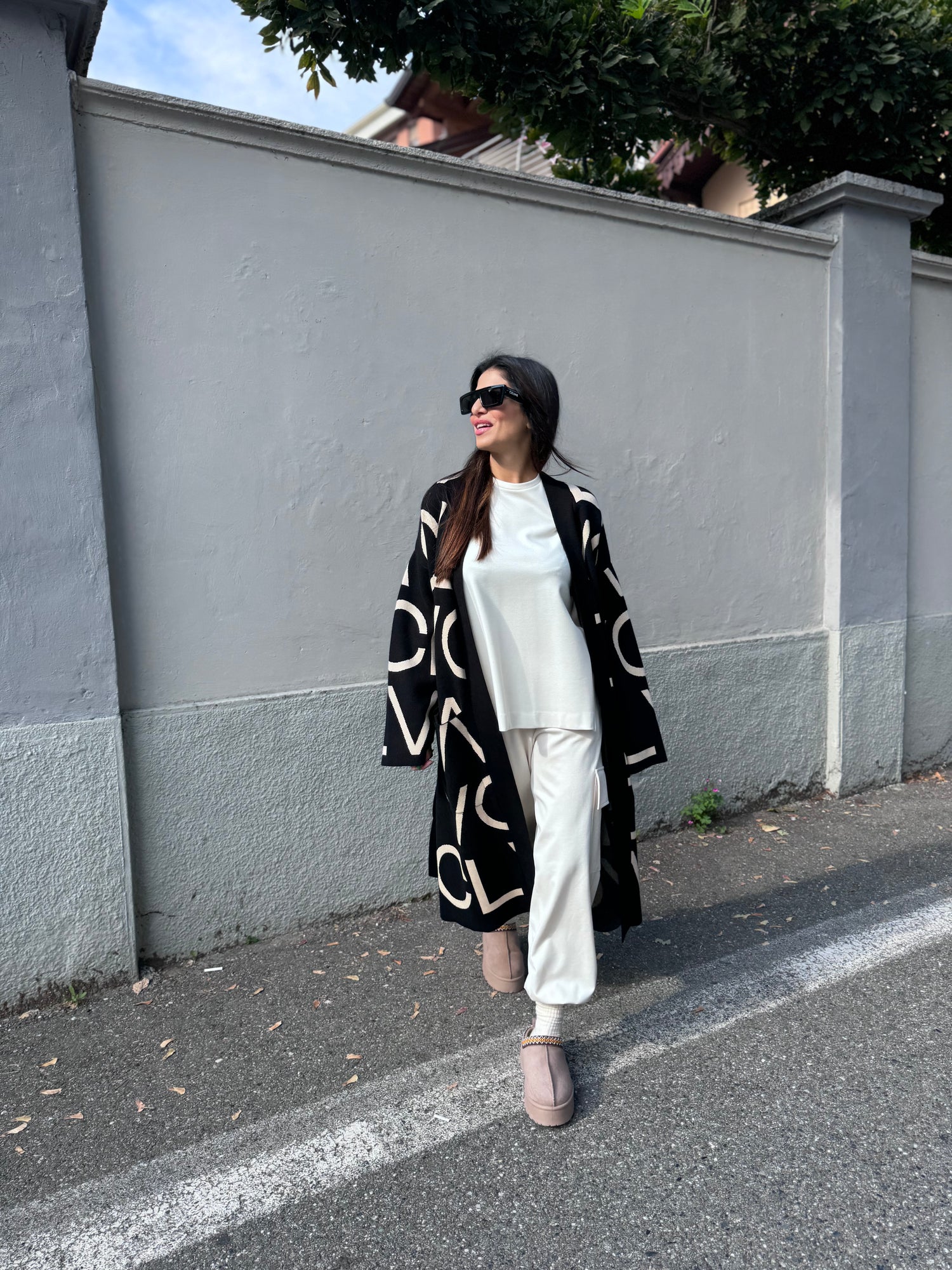Cappotto in maglia ‘’Maxi Logo’’ VICOLO