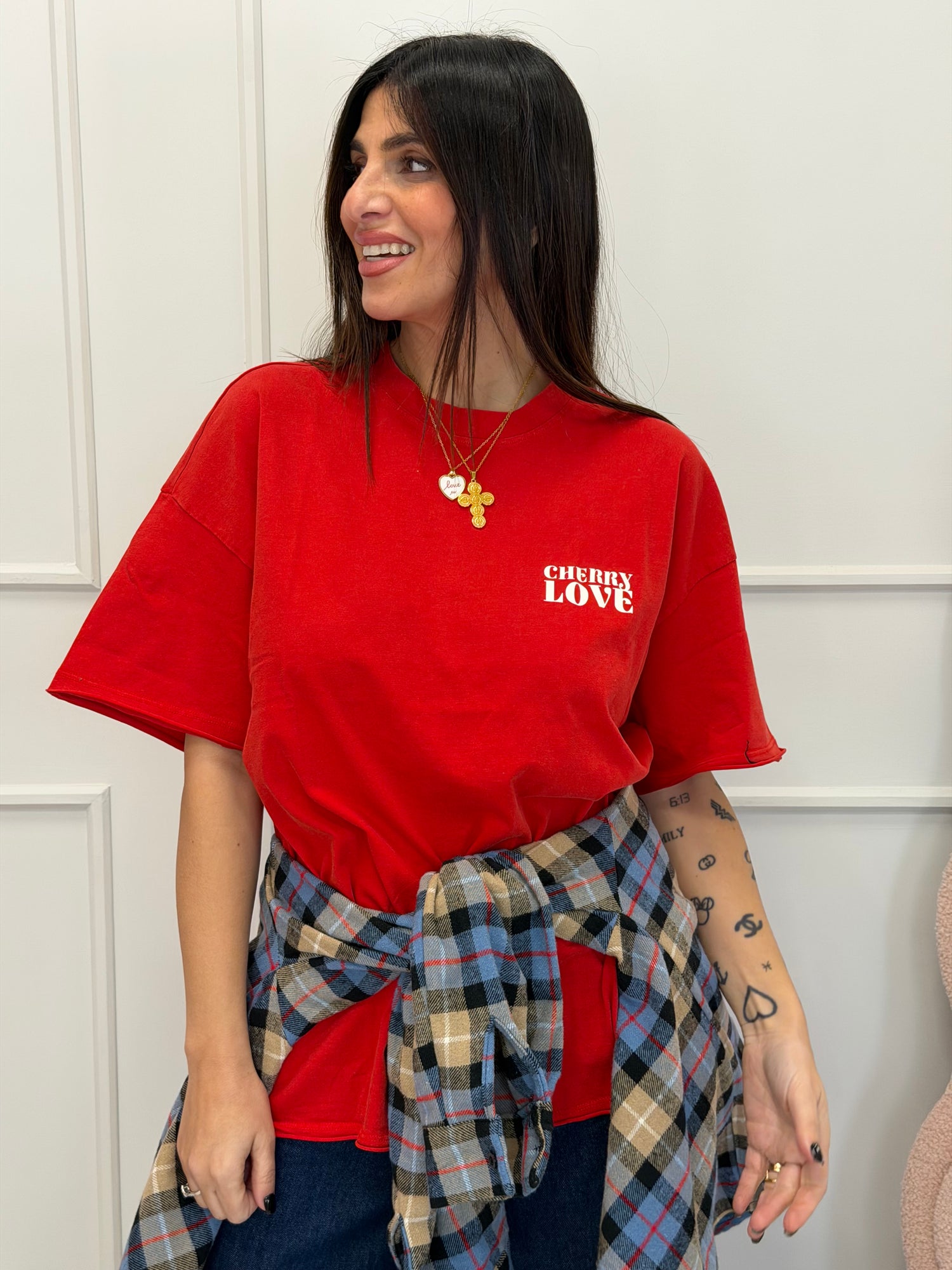 T-shirt over “Kinna” ONLY