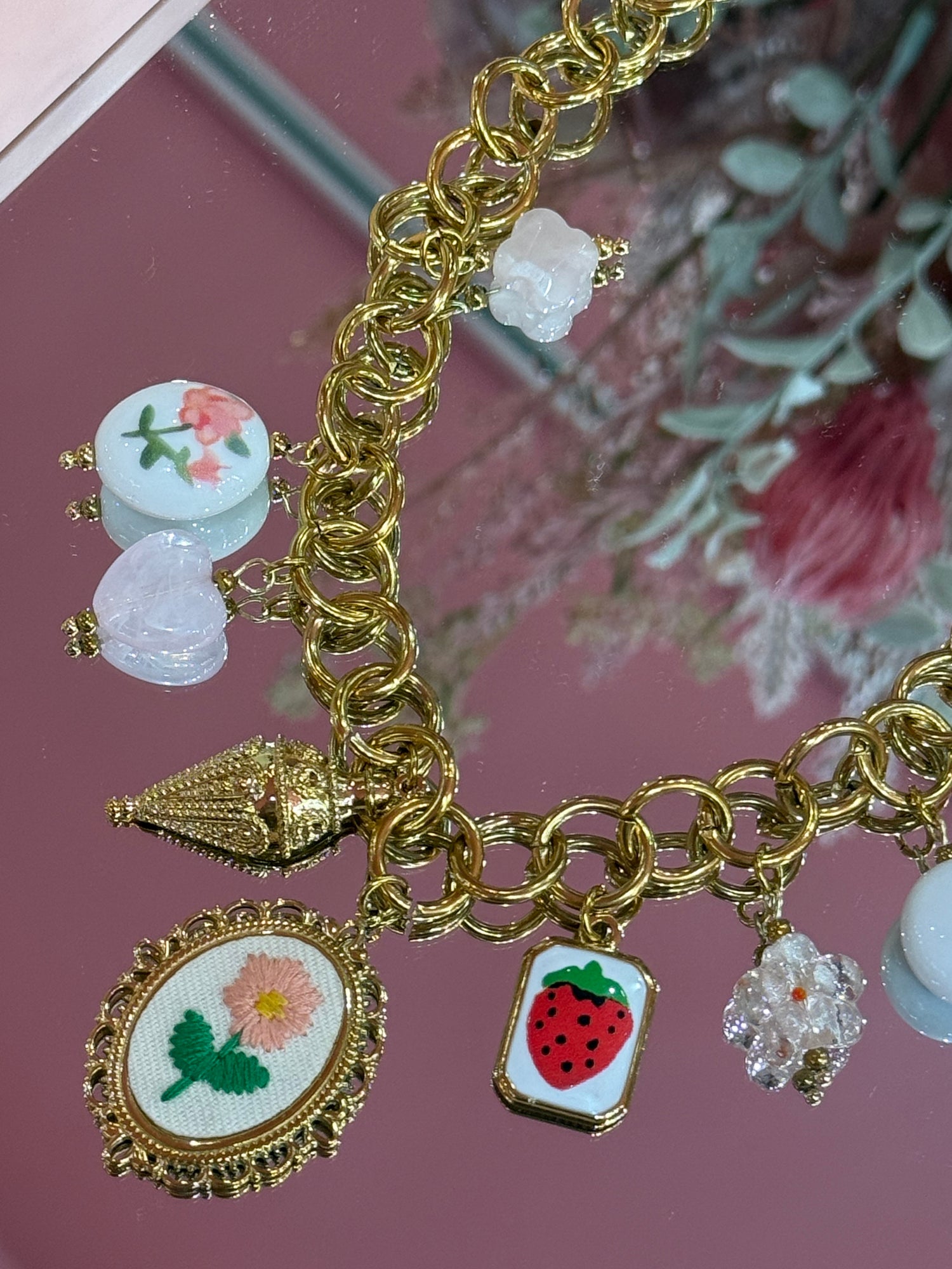 Collana “Multicharms” LIP