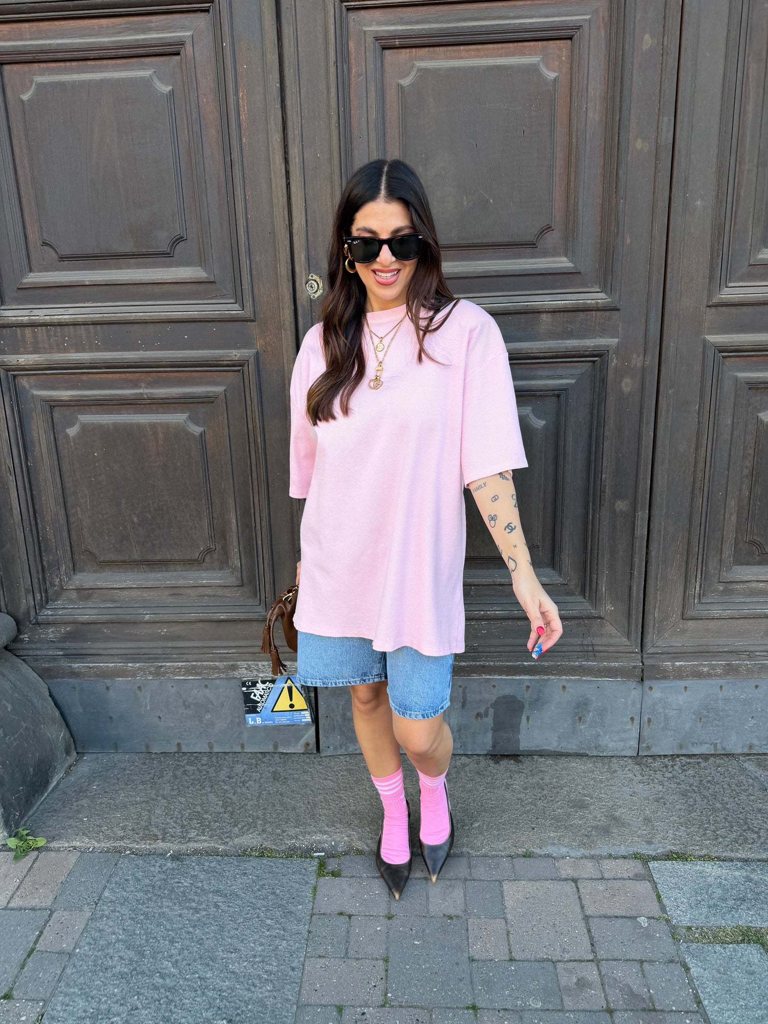 T-shirt over costine HAVE ONE