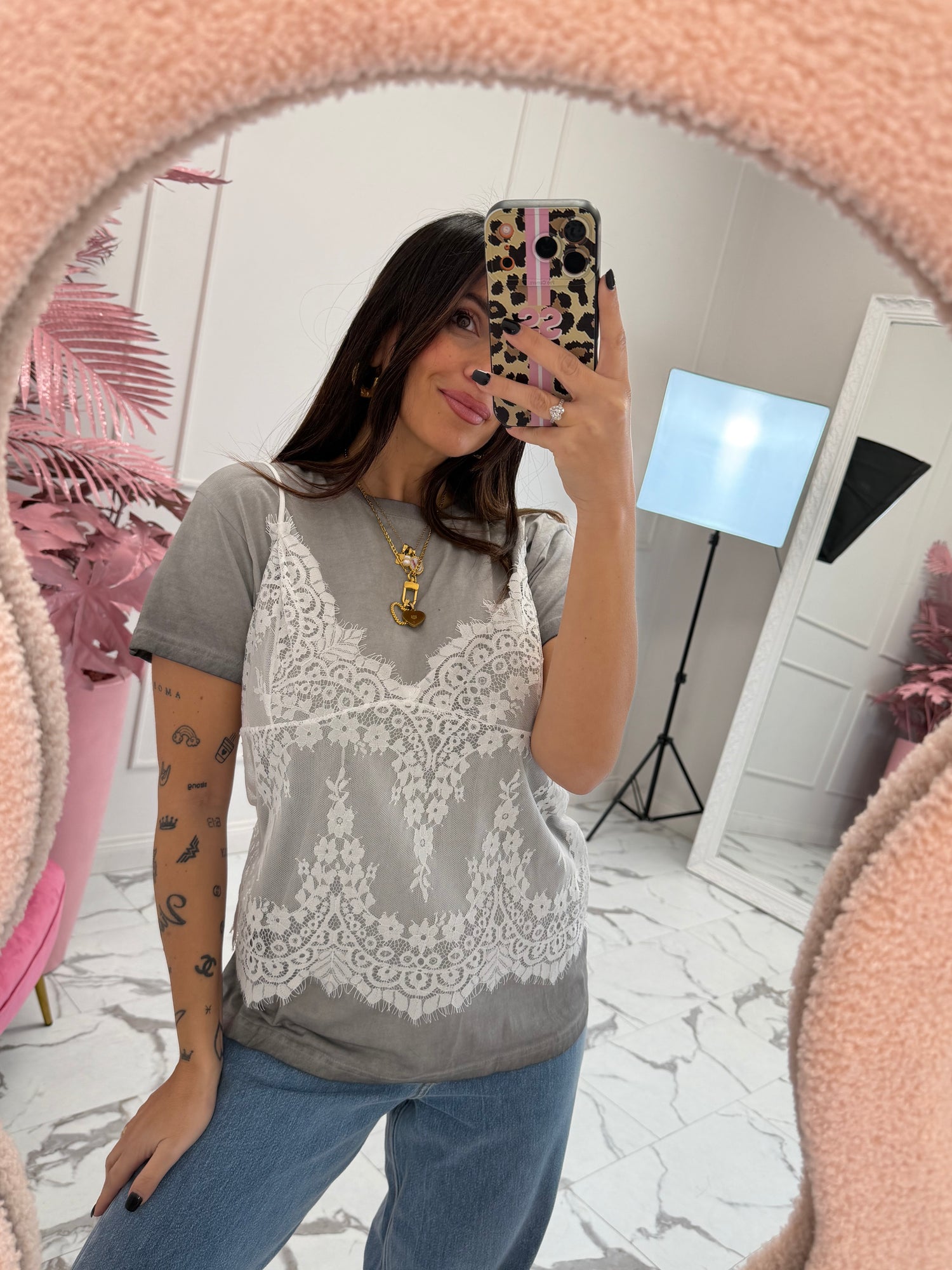 T-shirt used con top pizzo HAVE ONE