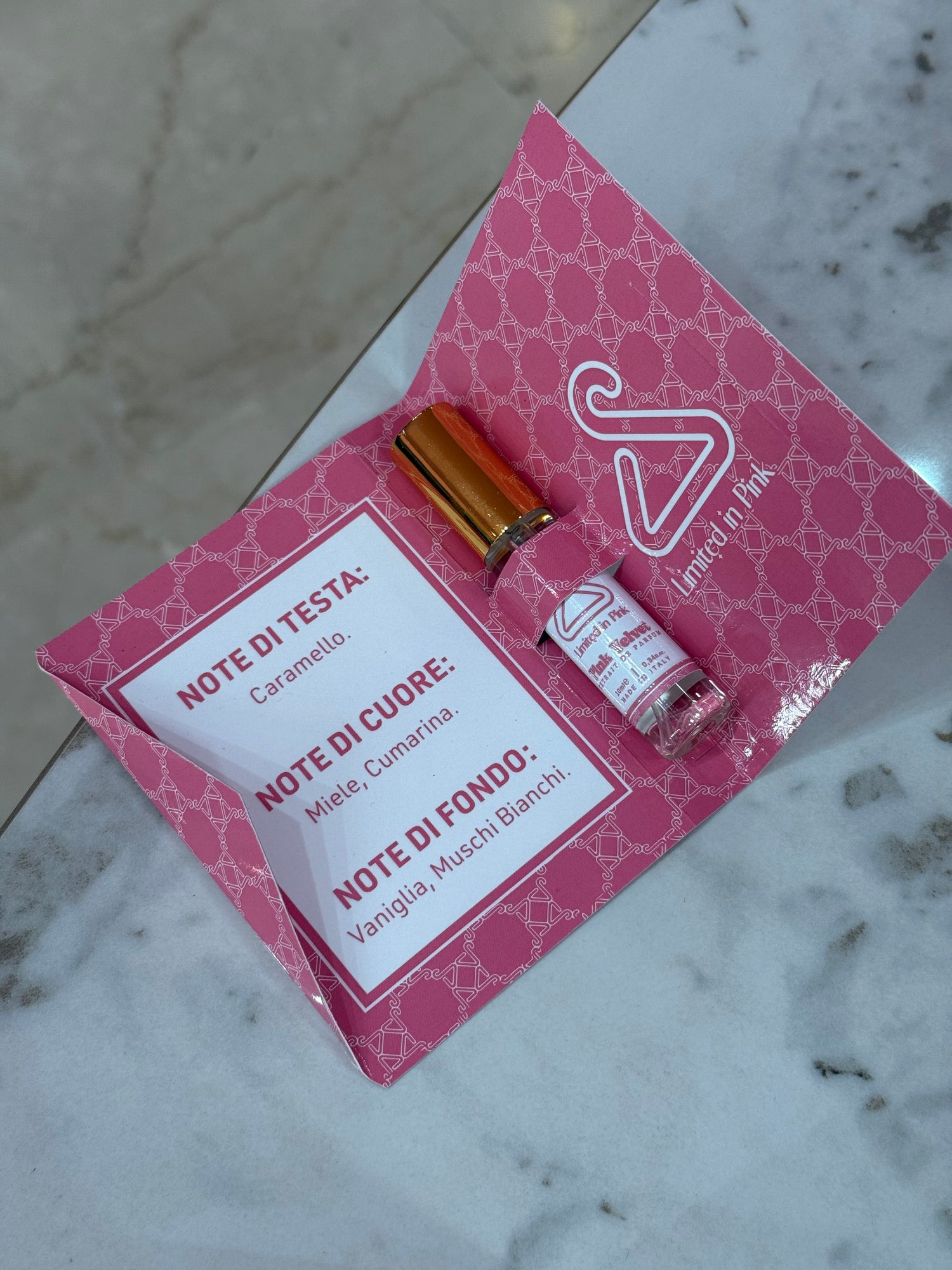 Profumo “Pink Velvet” by Limited in Pink