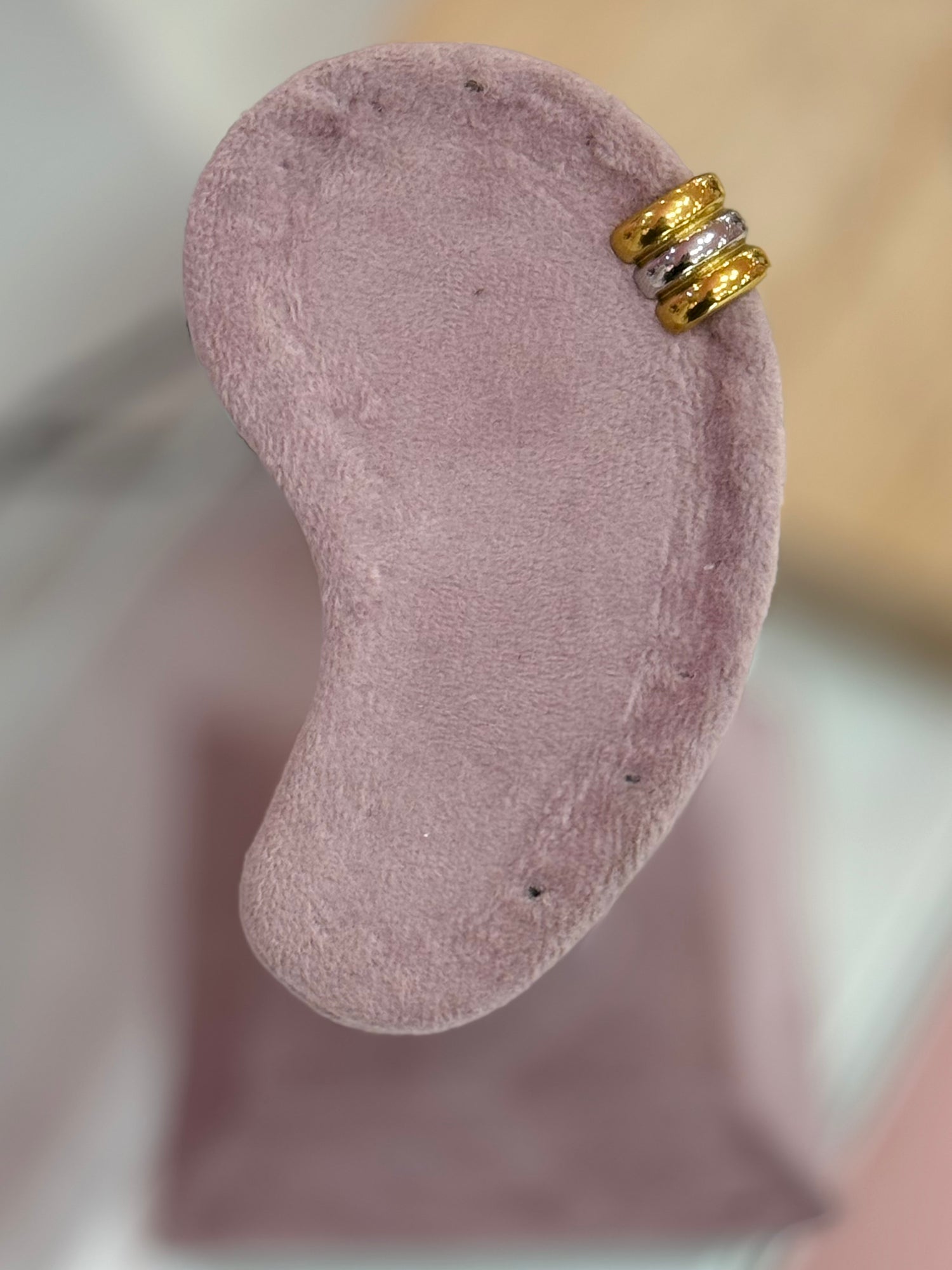 Ear Cuff “Mix” LIP