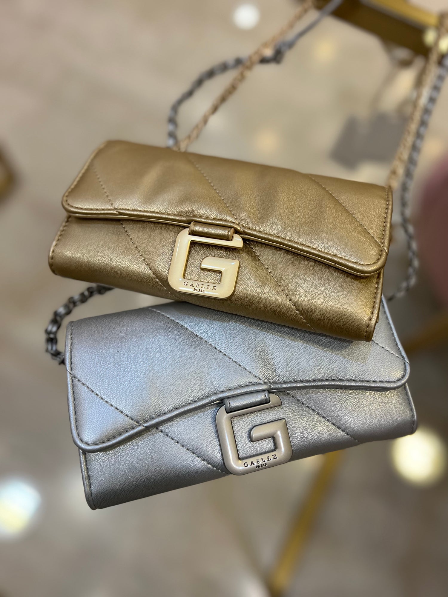 Wallet bag con ciondolo GAELLE PARIS